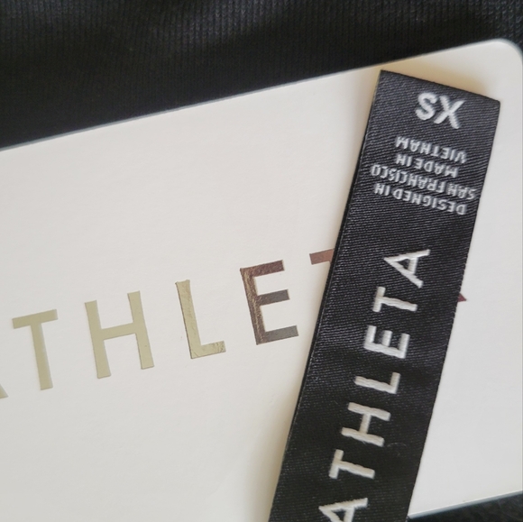 Athleta Black Potrero Long Sleeve Crewneck Sweatshirt Size Women's XS Nwt. - Picture 4 of 7